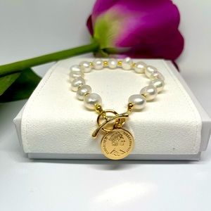 18K GOLD PLATED FRESHWATER PEARL BRACELET WITH GOLD COIN CHARM